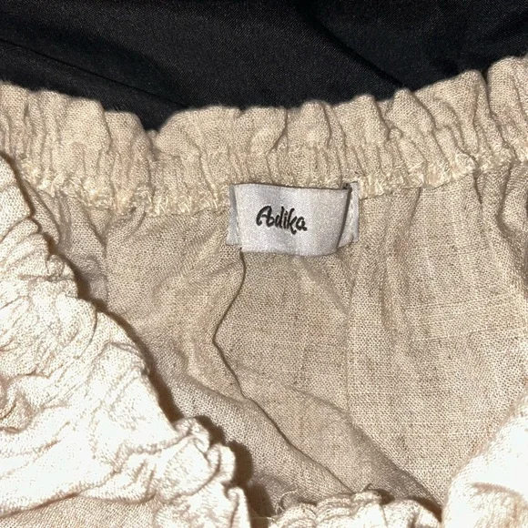 Adika Off-Shoulder Beige Crop Top - Picture 2 of 3